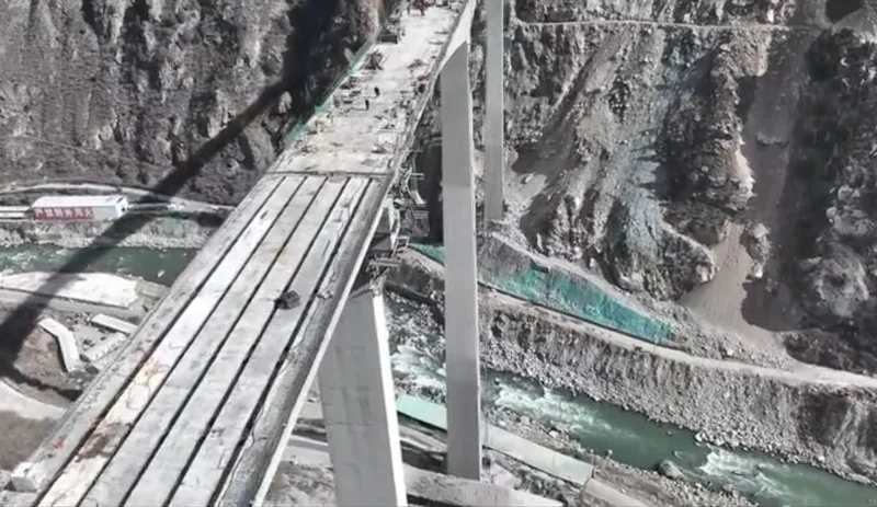 Hongqi Bridge: What's the Point, and Why We Should Be Skeptical